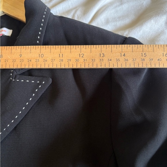 Isaac Mizrahi black structured blazer white stitch detail size 8 - Picture 7 of 9